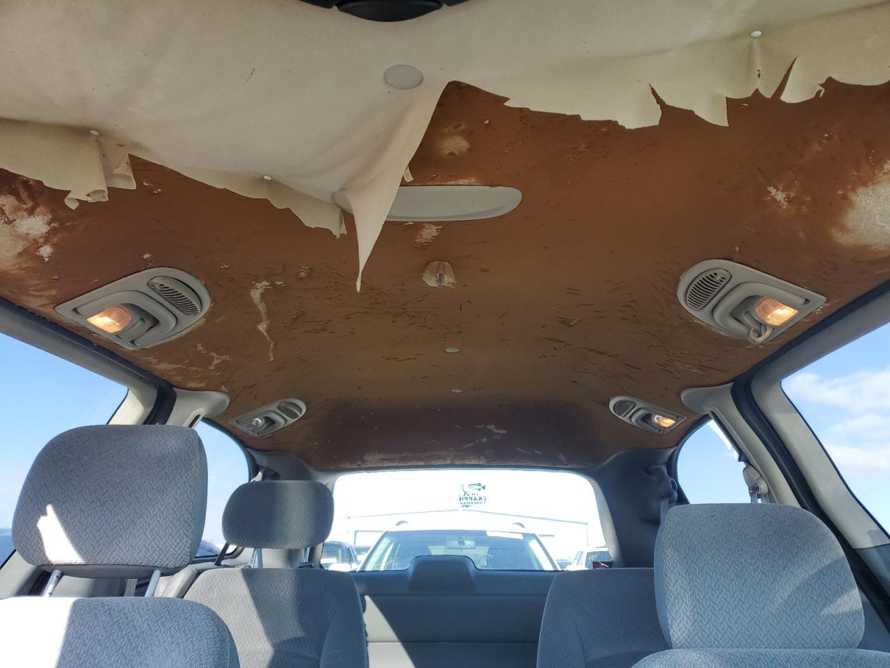 2006 Dodge Caravan - Image 10