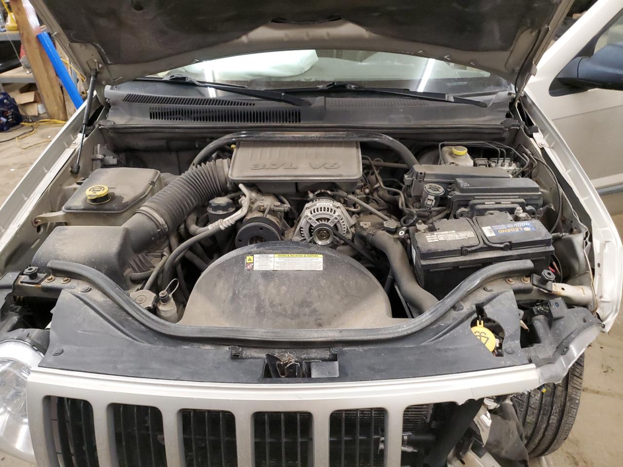 2007 Jeep Grand Cherokee - Image 14
