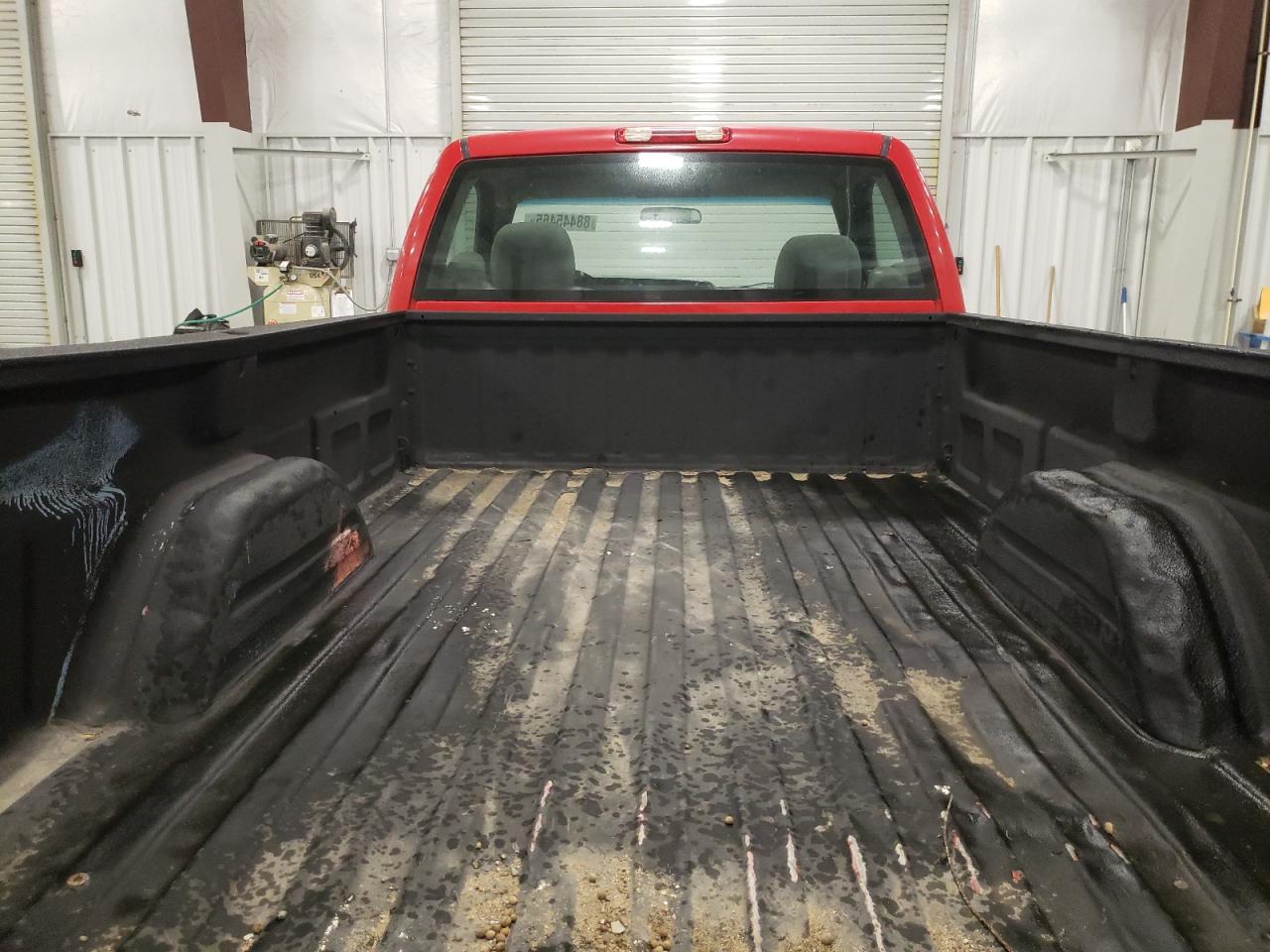 2007 Chevrolet Silverado - Image 10