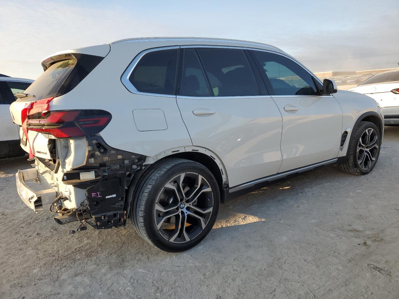 VIN 5UX23EU04R9T62394 2024 BMW X5 no.3