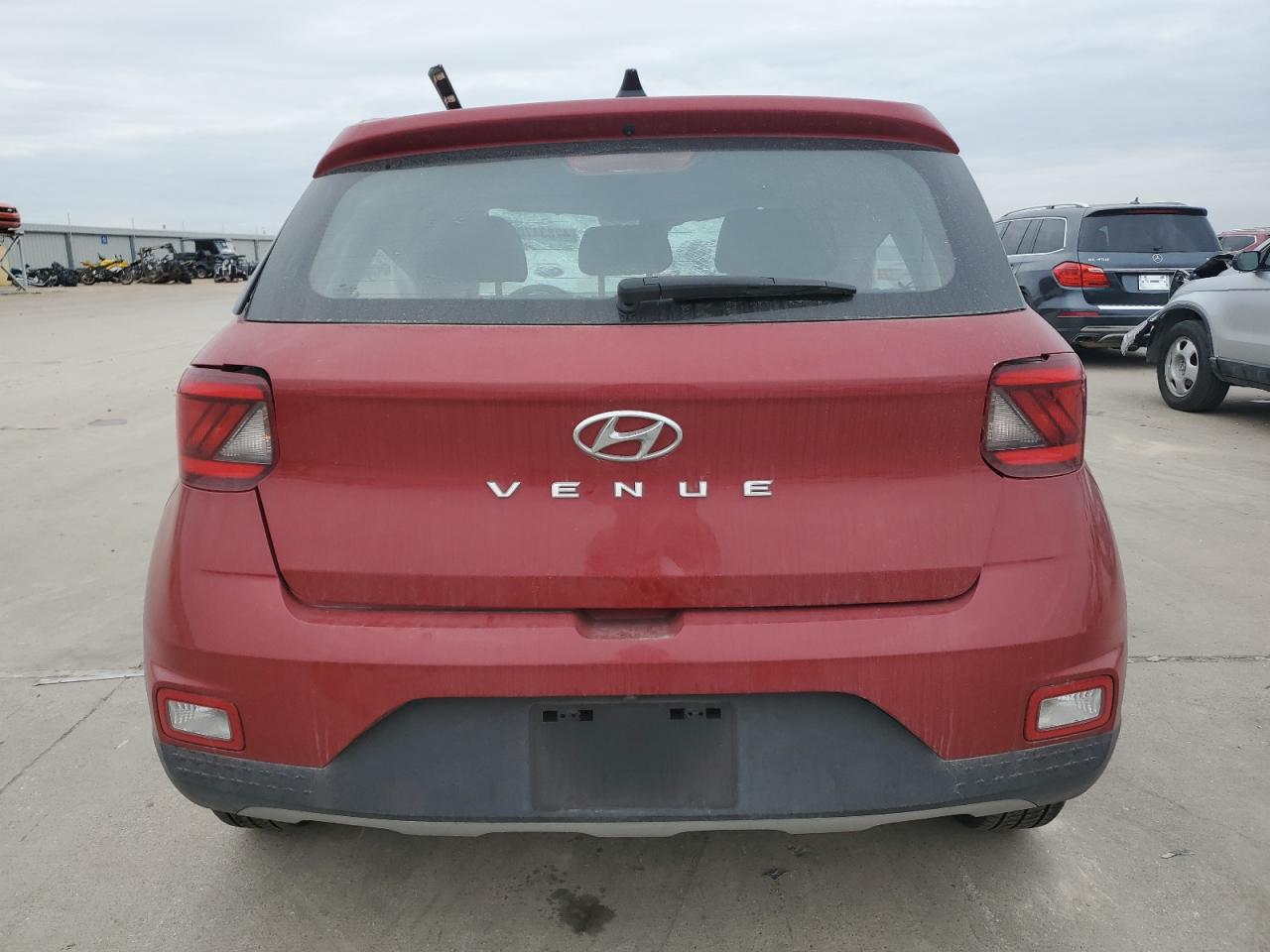 2021 Hyundai Venue - Image 6