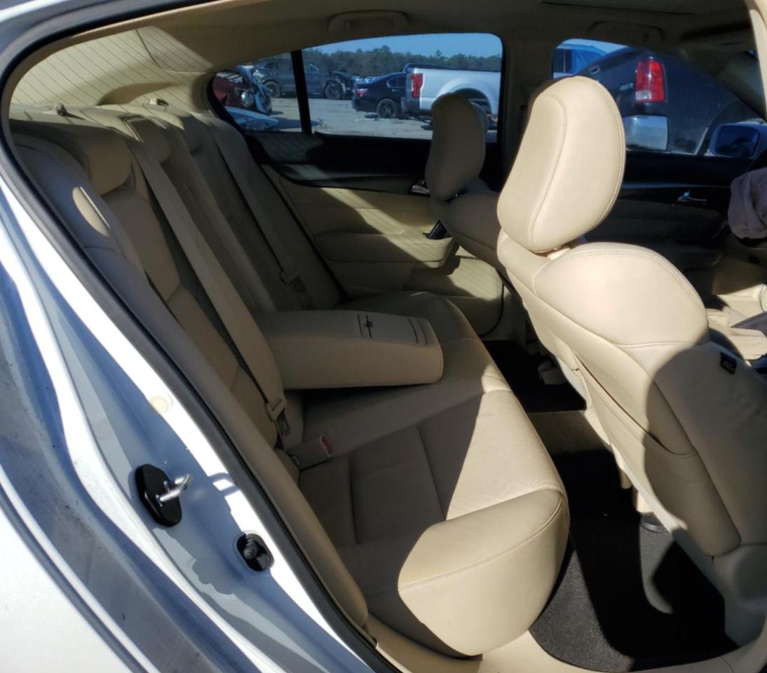 2012 Acura TL - Image 10