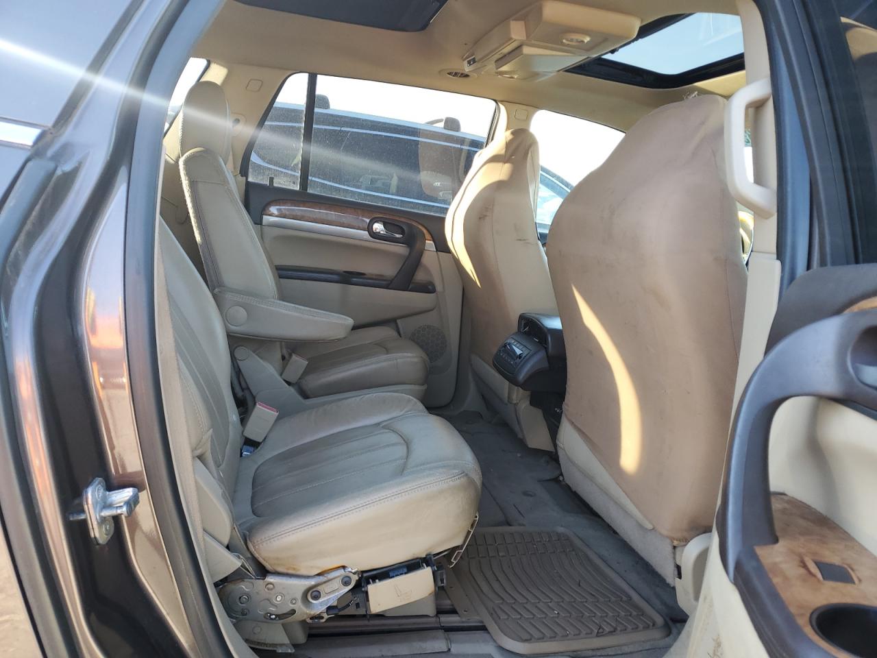 2011 Buick Enclave - Image 11