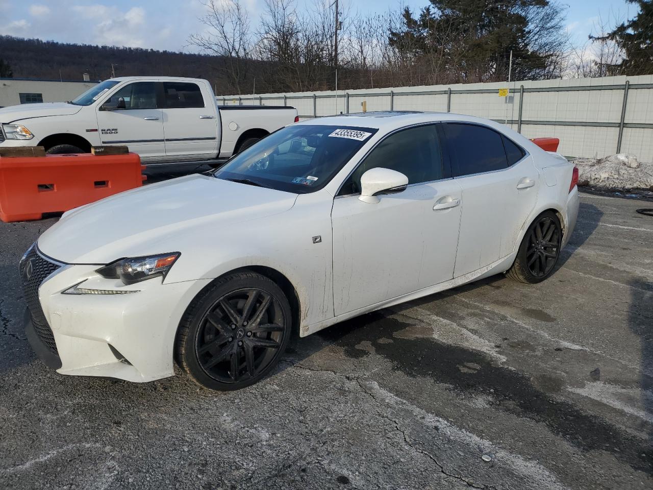 2016 Lexus IS - Image 1