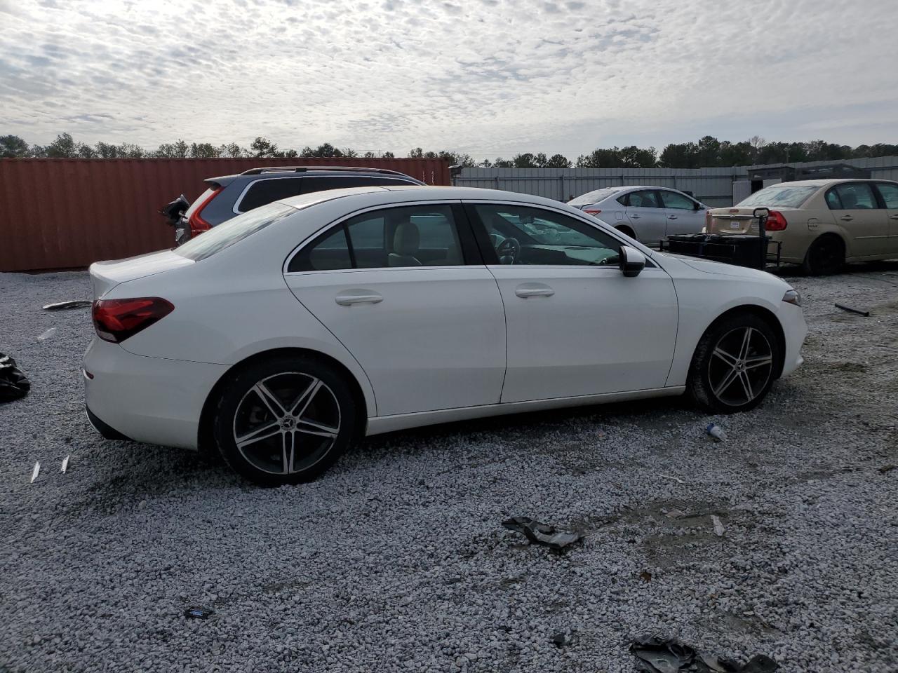 2019 Mercedes-Benz A-klasse - Image 3