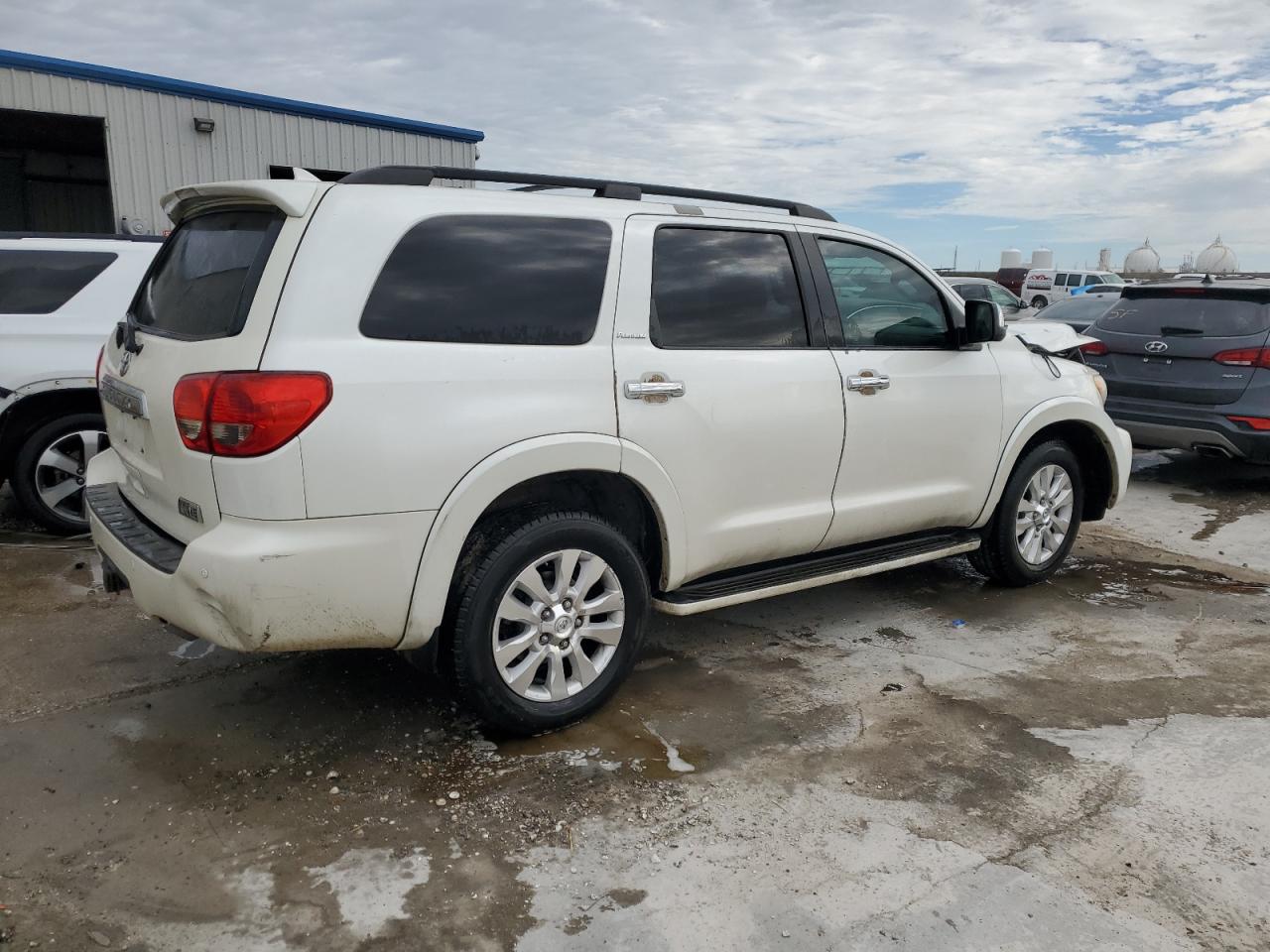 2013 Toyota Sequoia - Image 3