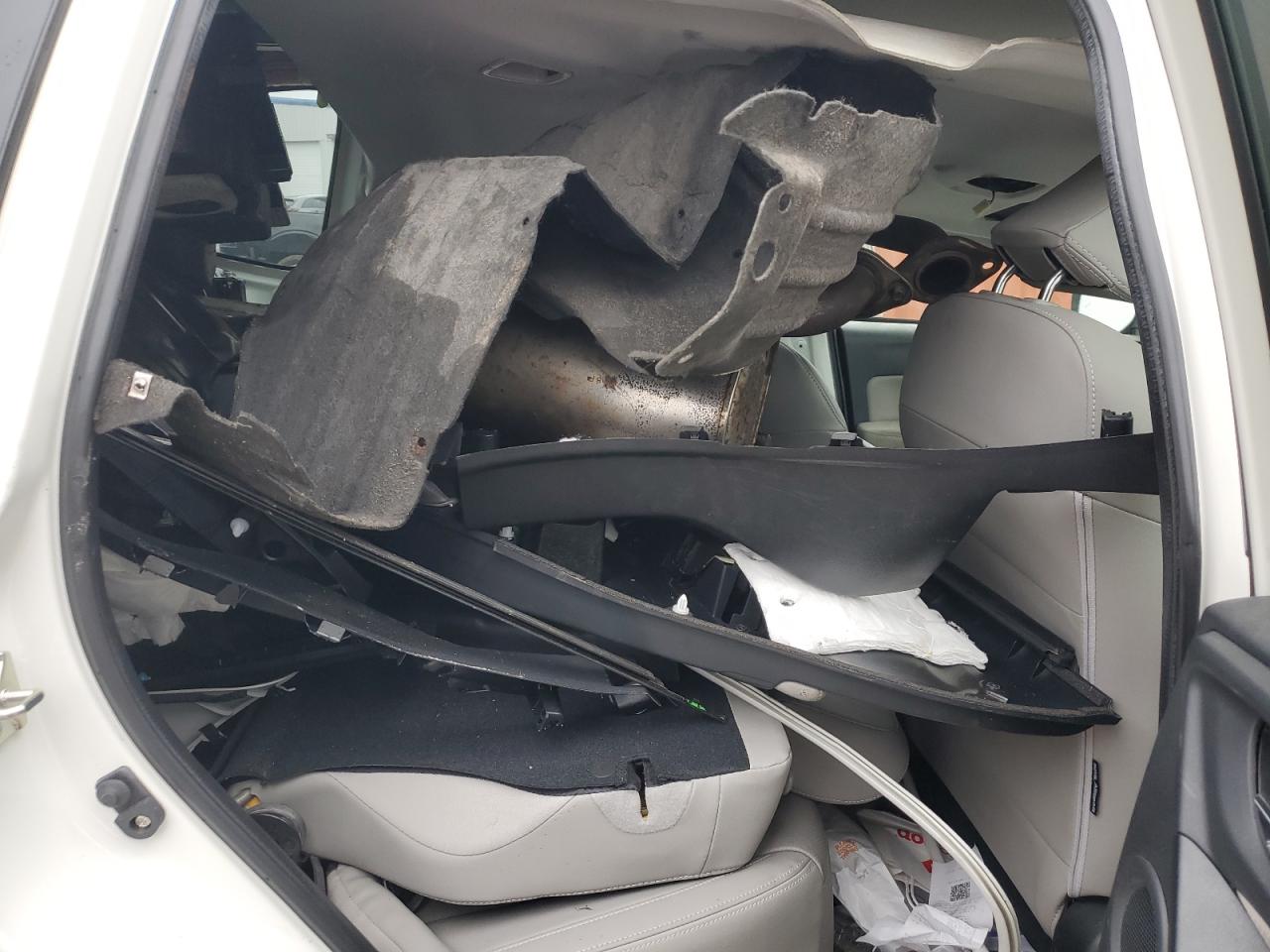 2017 Subaru Forester - Image 11