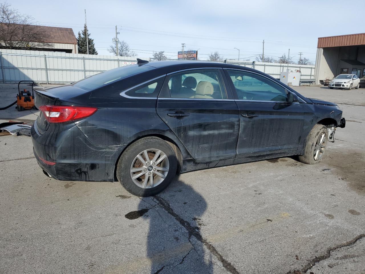 2016 Hyundai Sonata - Image 3