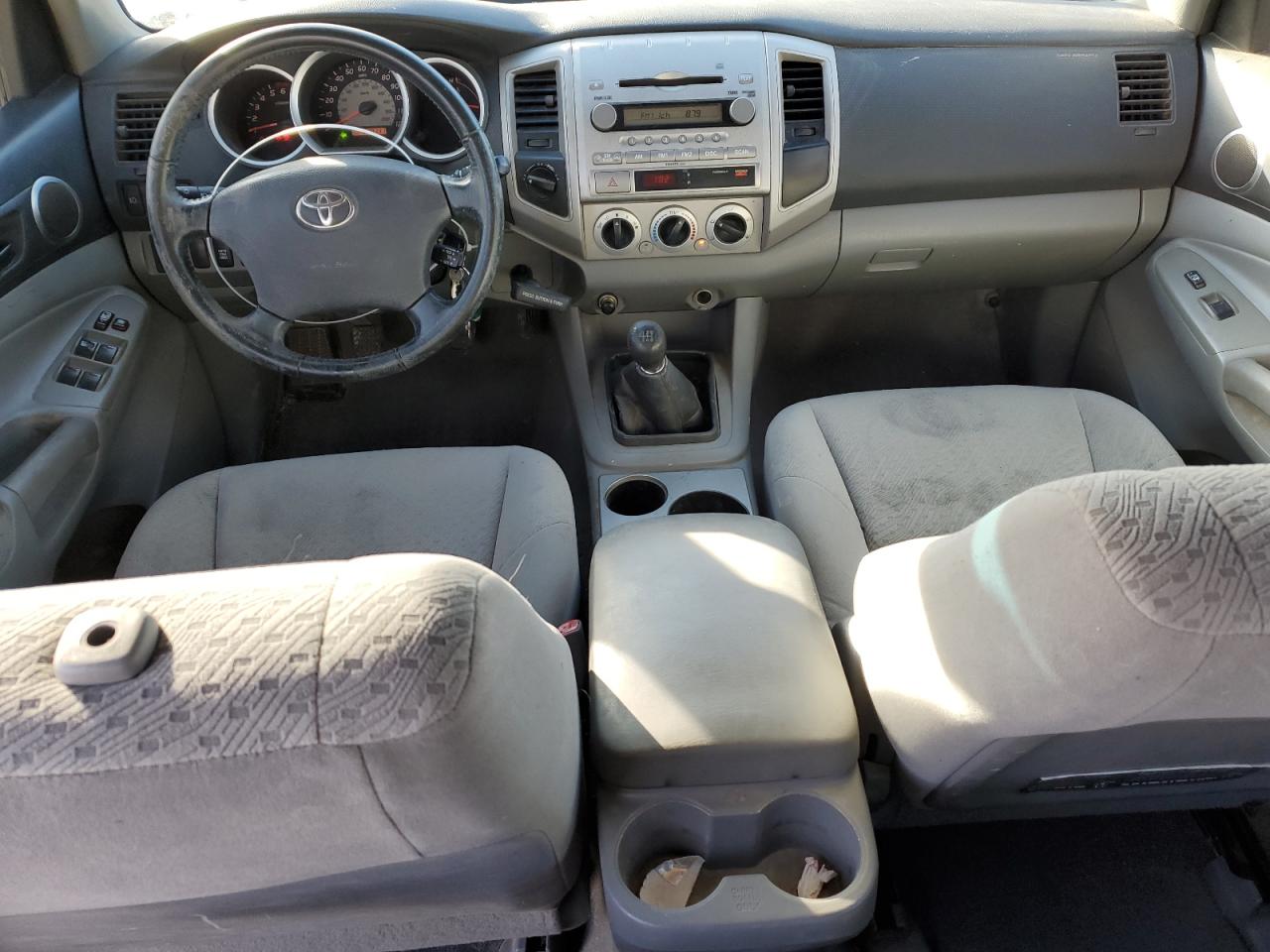 2005 Toyota Tacoma - Image 8