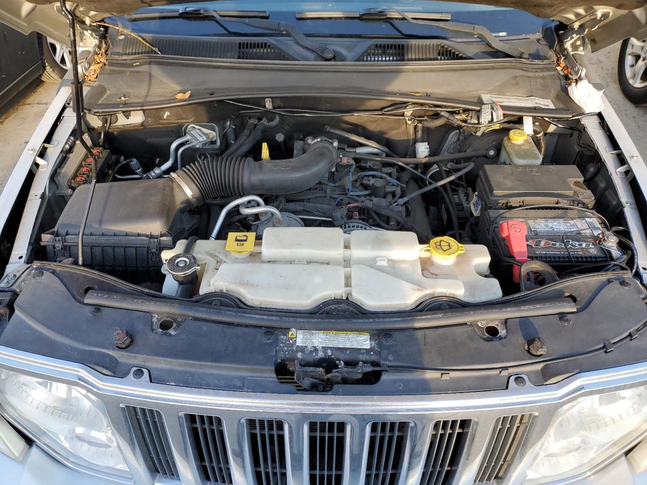 2011 Jeep Liberty (North America) - Image 12