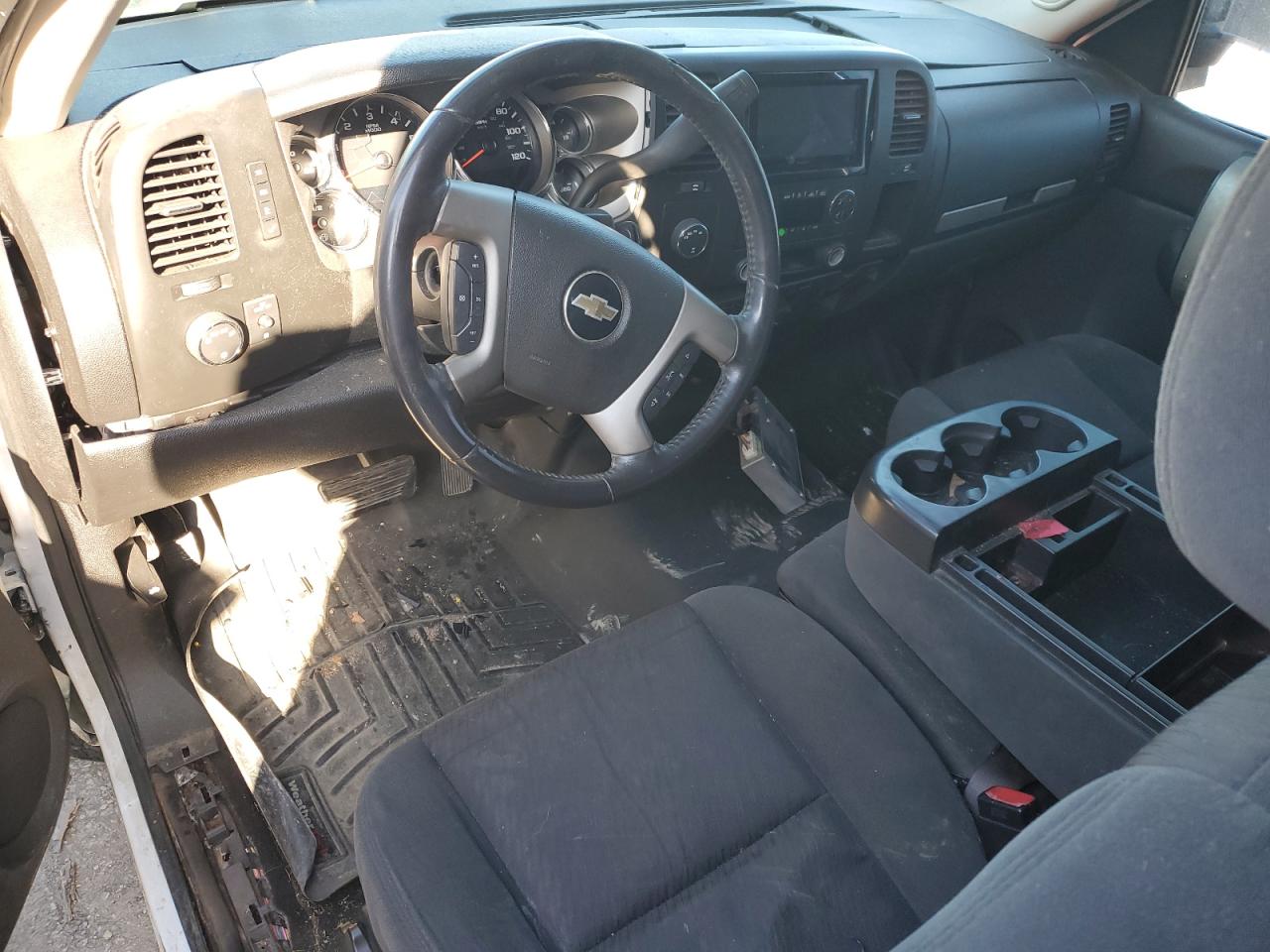 2009 Chevrolet Silverado - Image 8