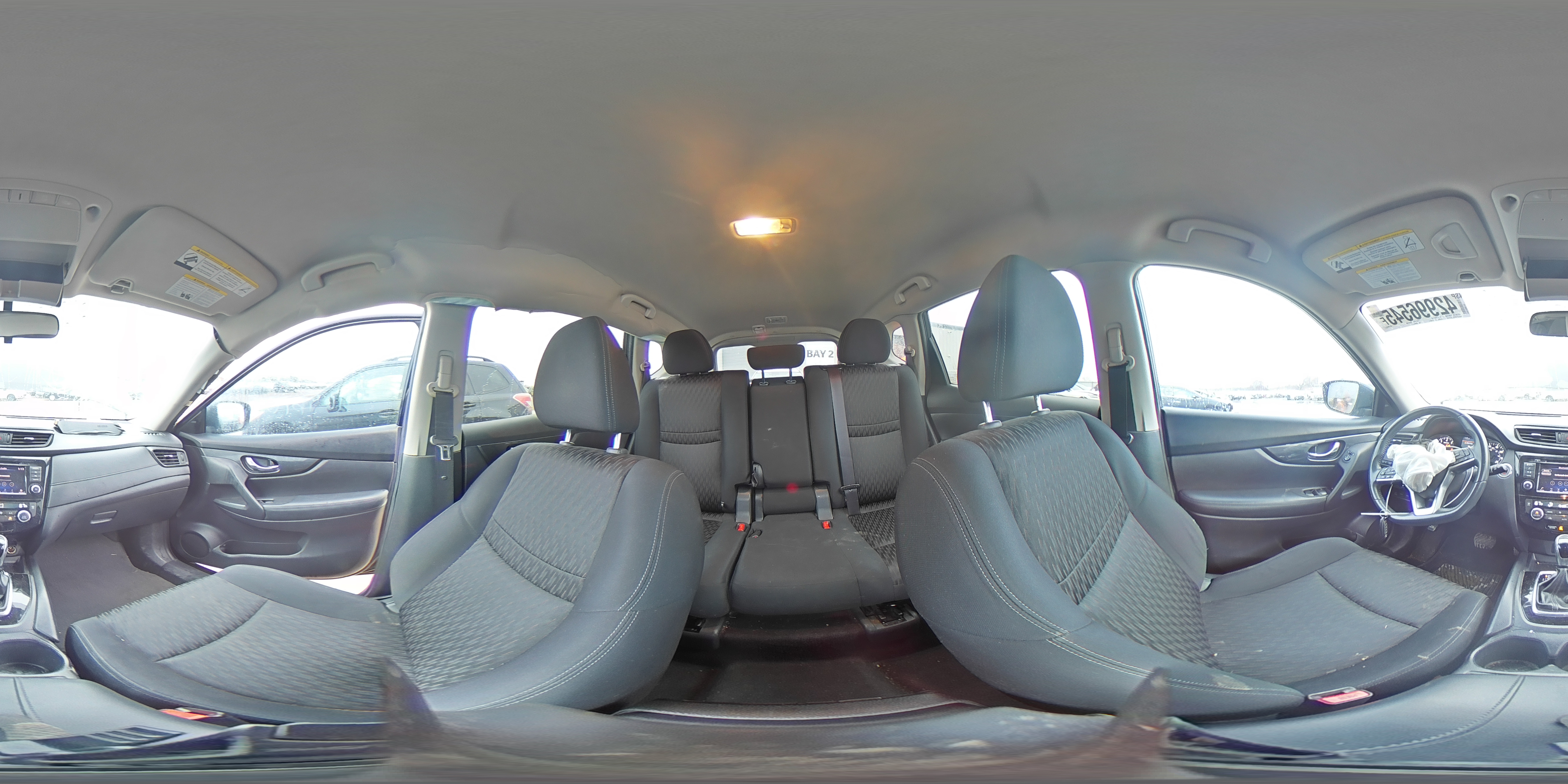 2018 Nissan Rogue - Image 14