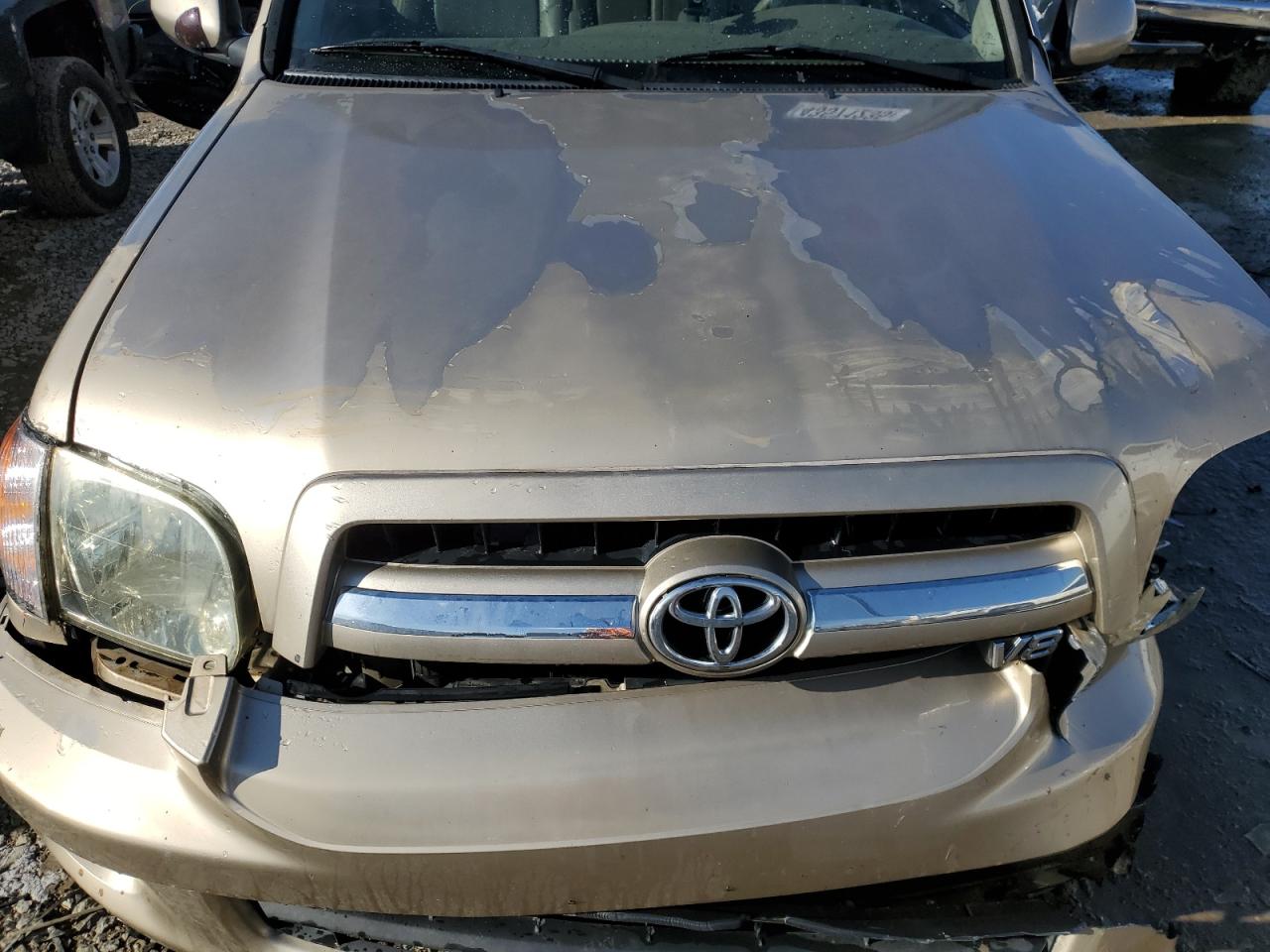 2005 Toyota Sequoia - Image 11