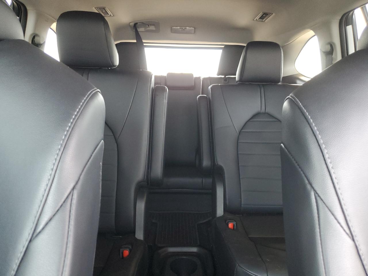 2024 Toyota Highlander - Image 10