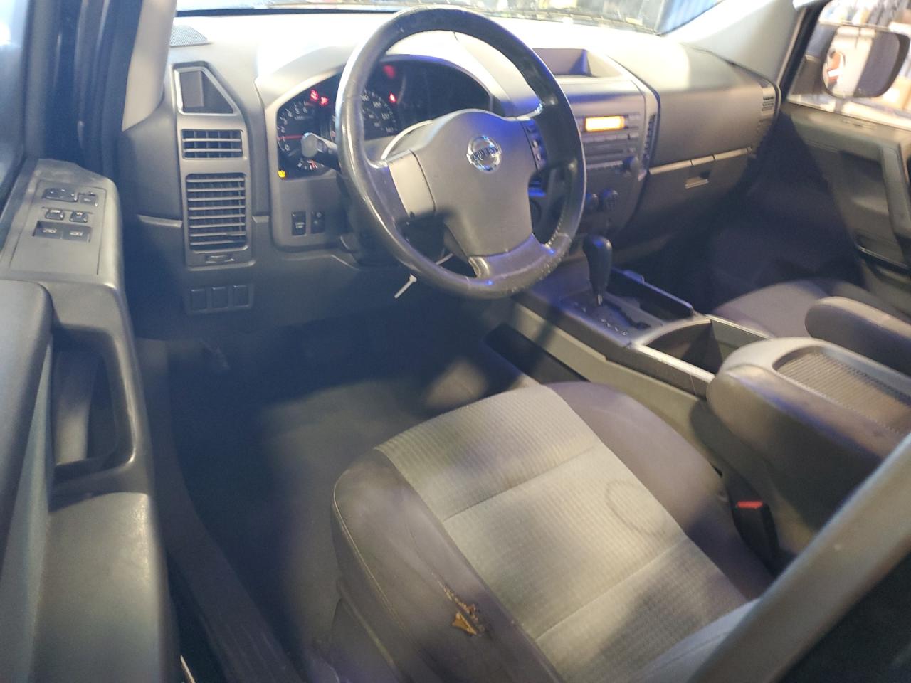 2007 Nissan Titan - Image 8