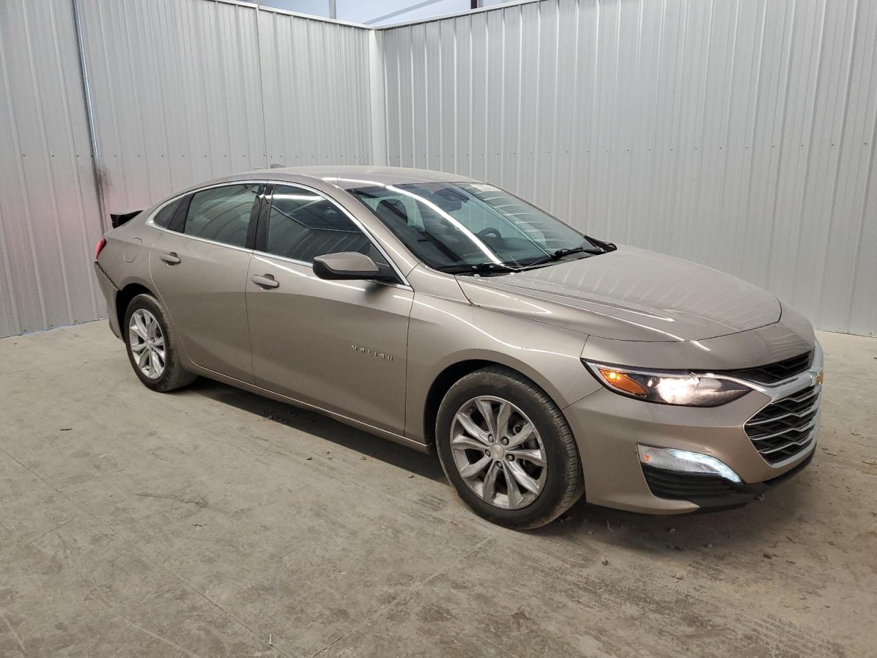 2023 Chevrolet Malibu - Image 4