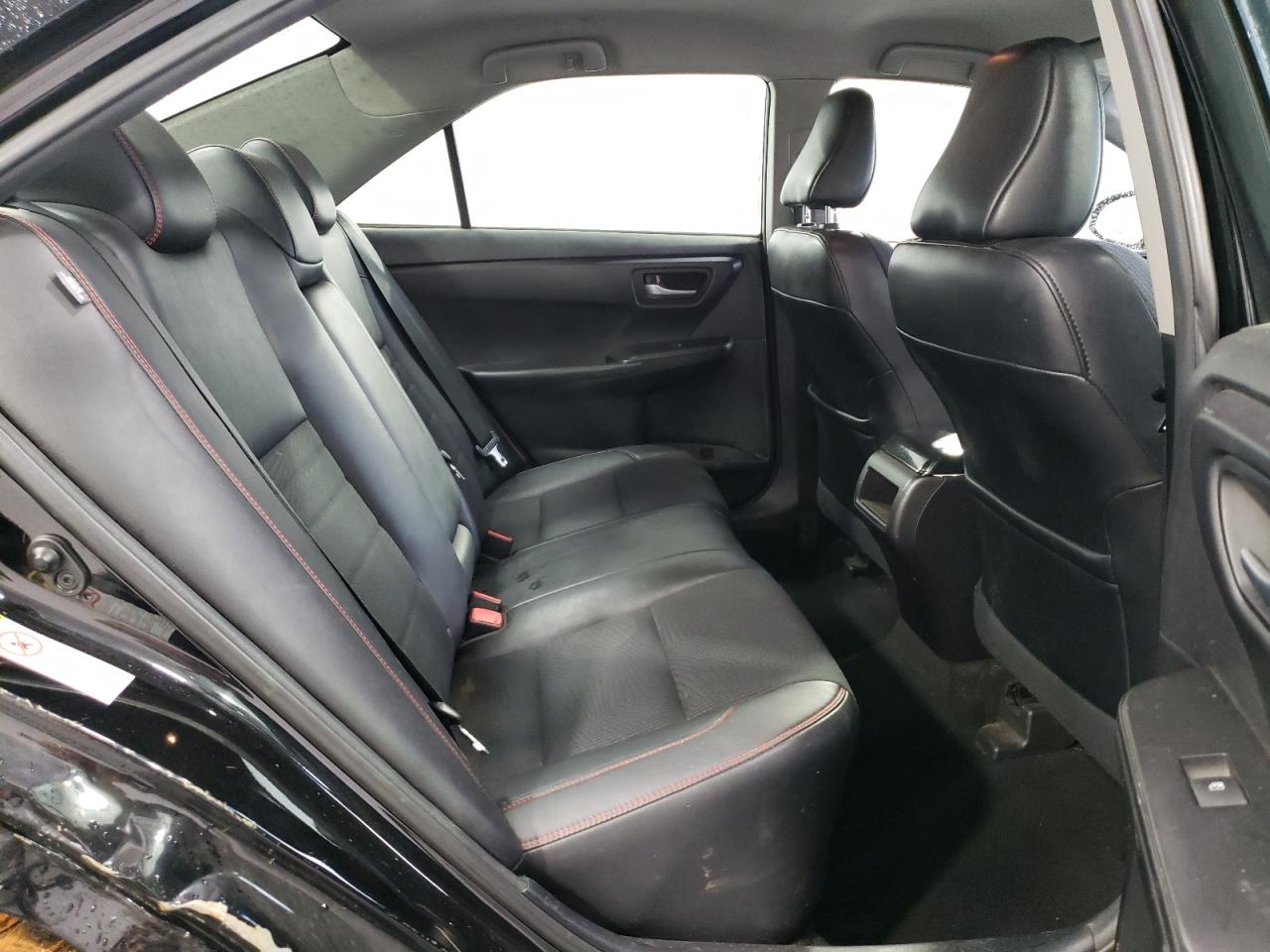 2017 Toyota Camry - Image 10