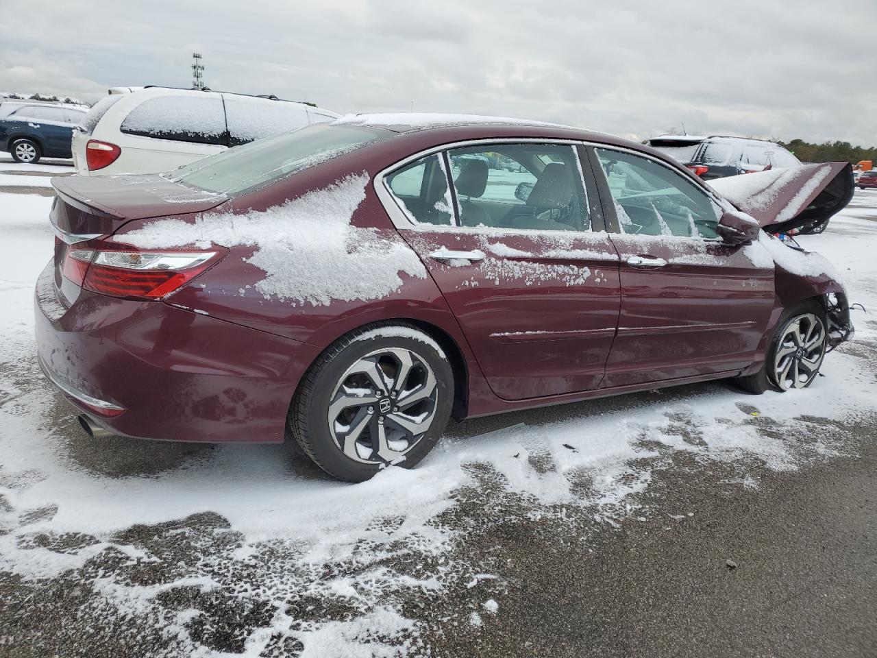 VIN 1HGCR2F85GA061085 2016 HONDA ACCORD no.3