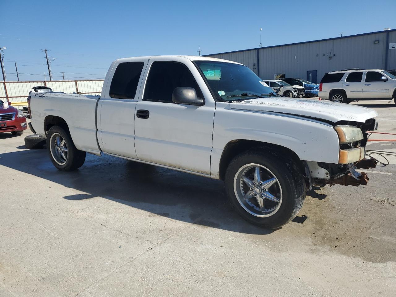 2004 Chevrolet Silverado - Image 4