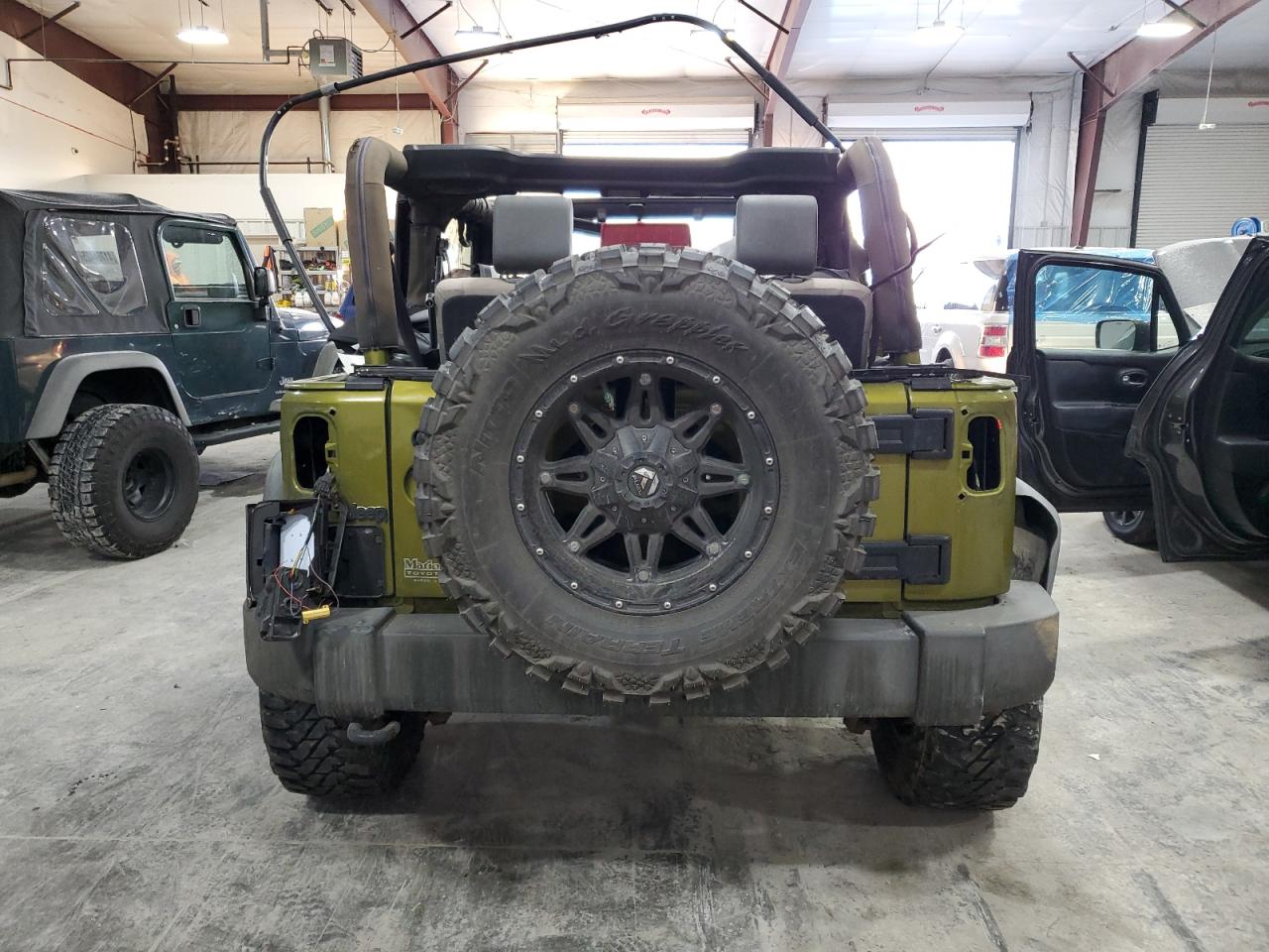 2010 Jeep Wrangler - Image 6