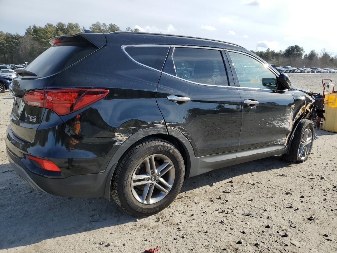 2018 Hyundai Santa Fe - Image 3