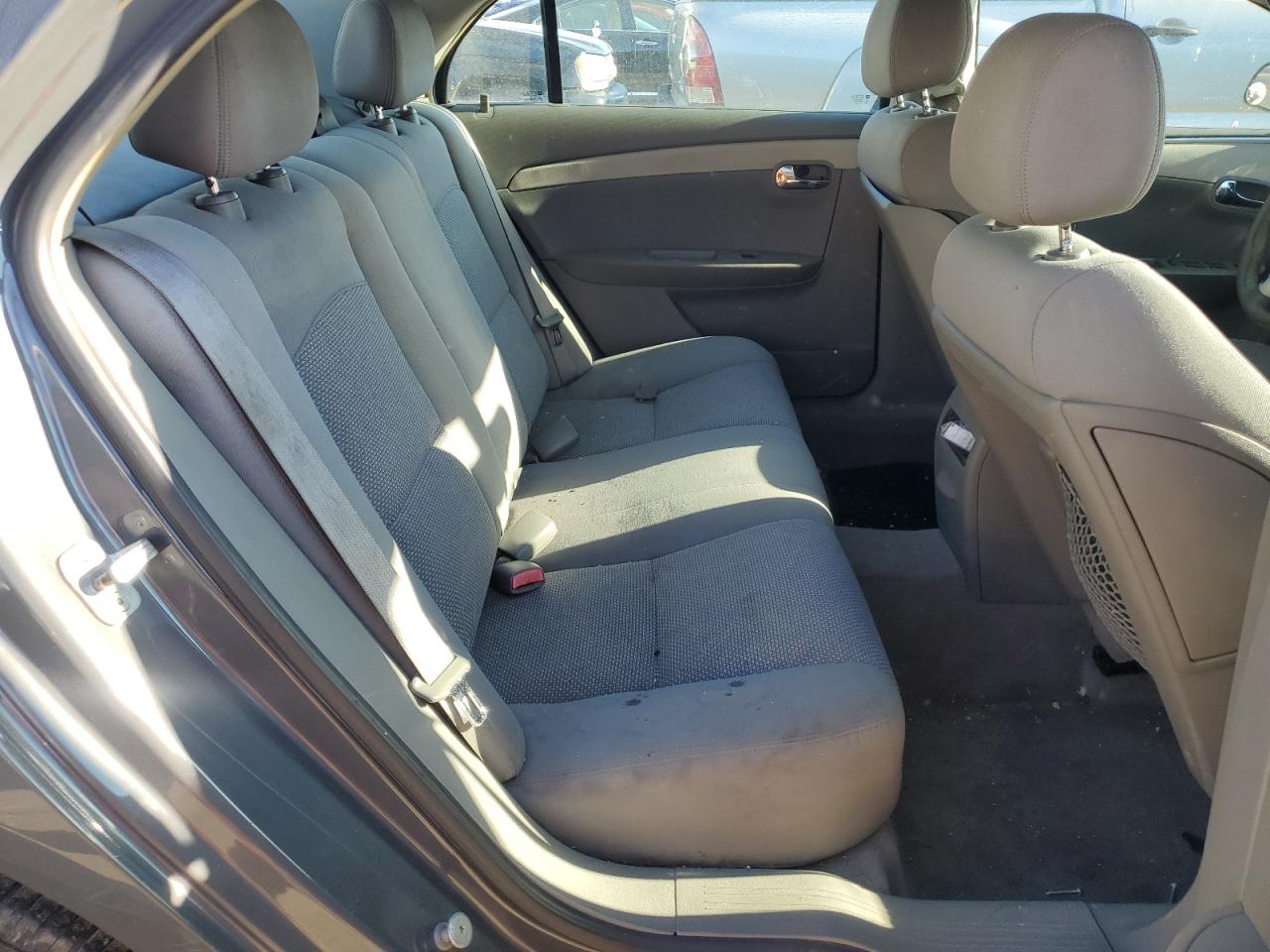 2009 Chevrolet Malibu - Image 10