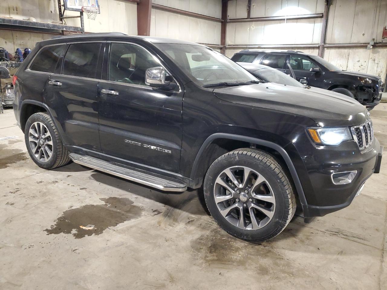 2018 Jeep Grand Cherokee - Image 4