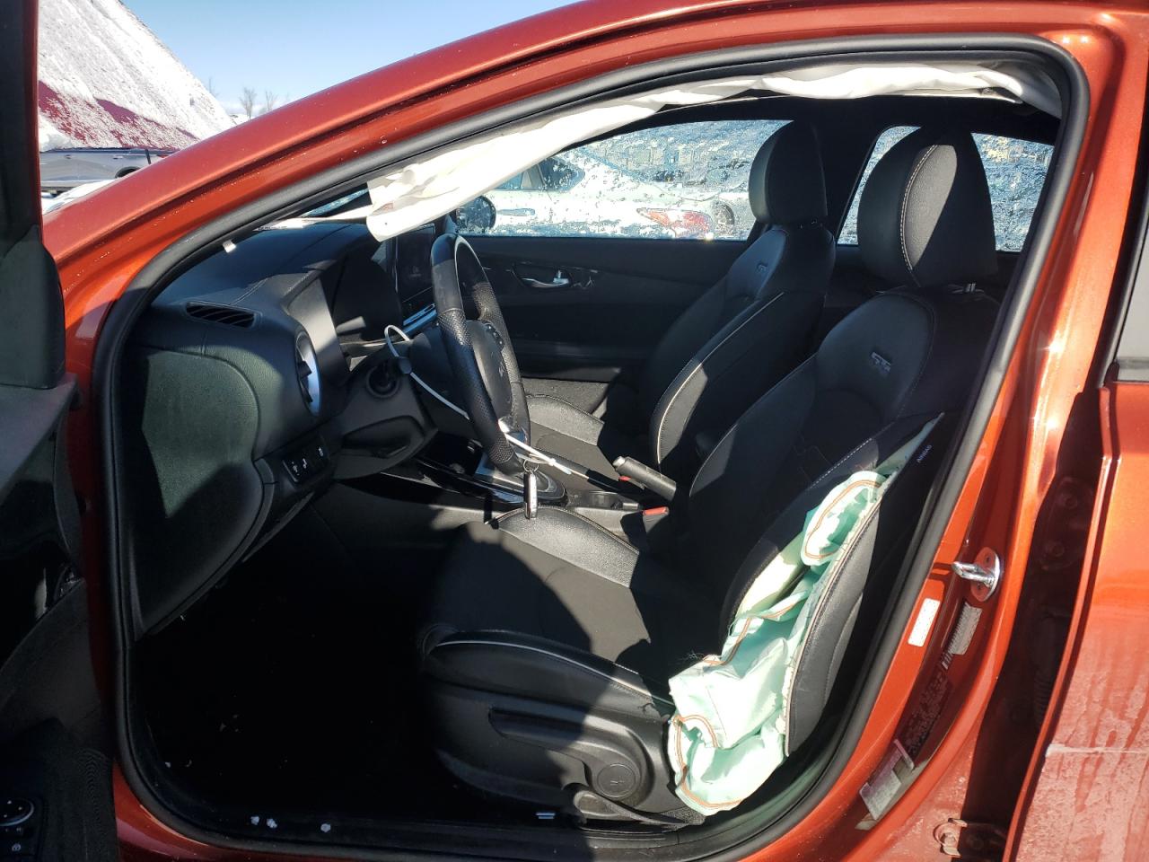 2023 Kia Forte - Image 7