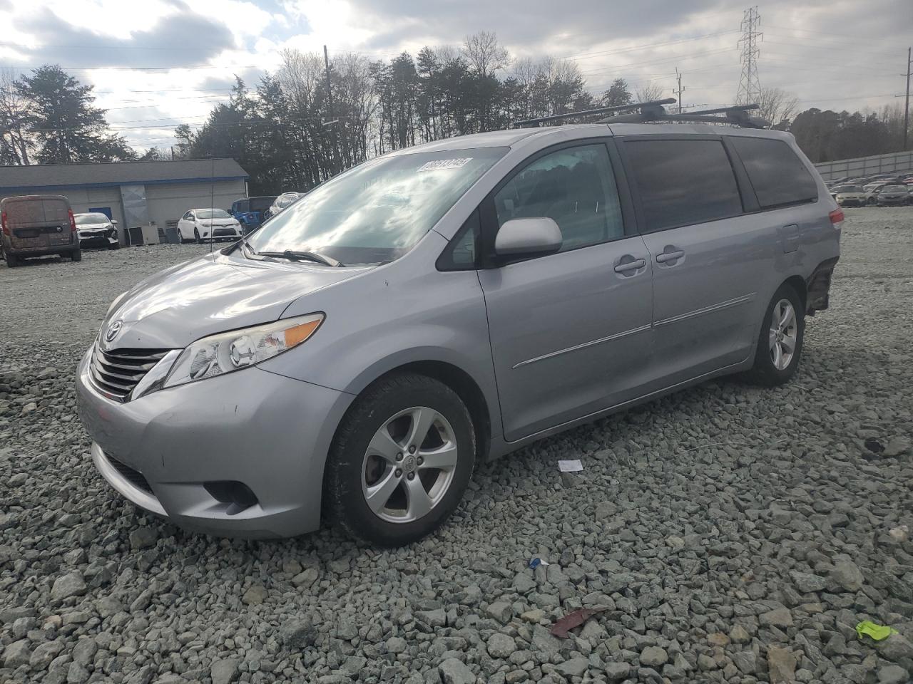 2012 Toyota Sienna - Image 1