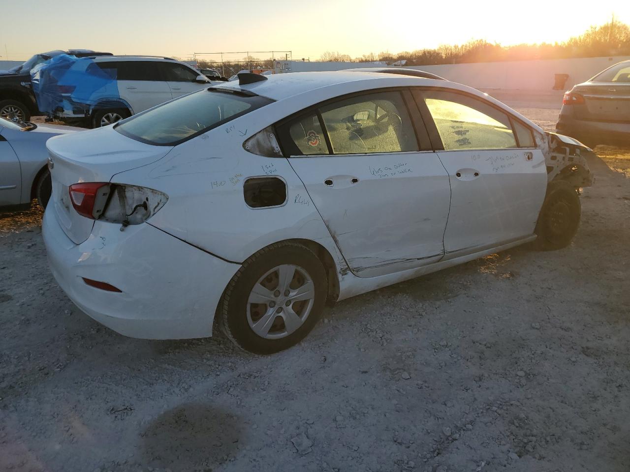2017 Chevrolet Cruze - Image 3