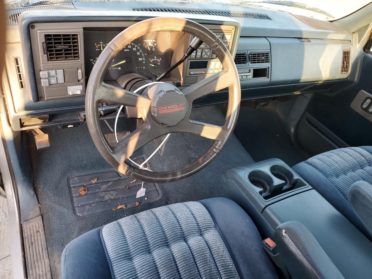 1994 Chevrolet GMT-400 - Image 8