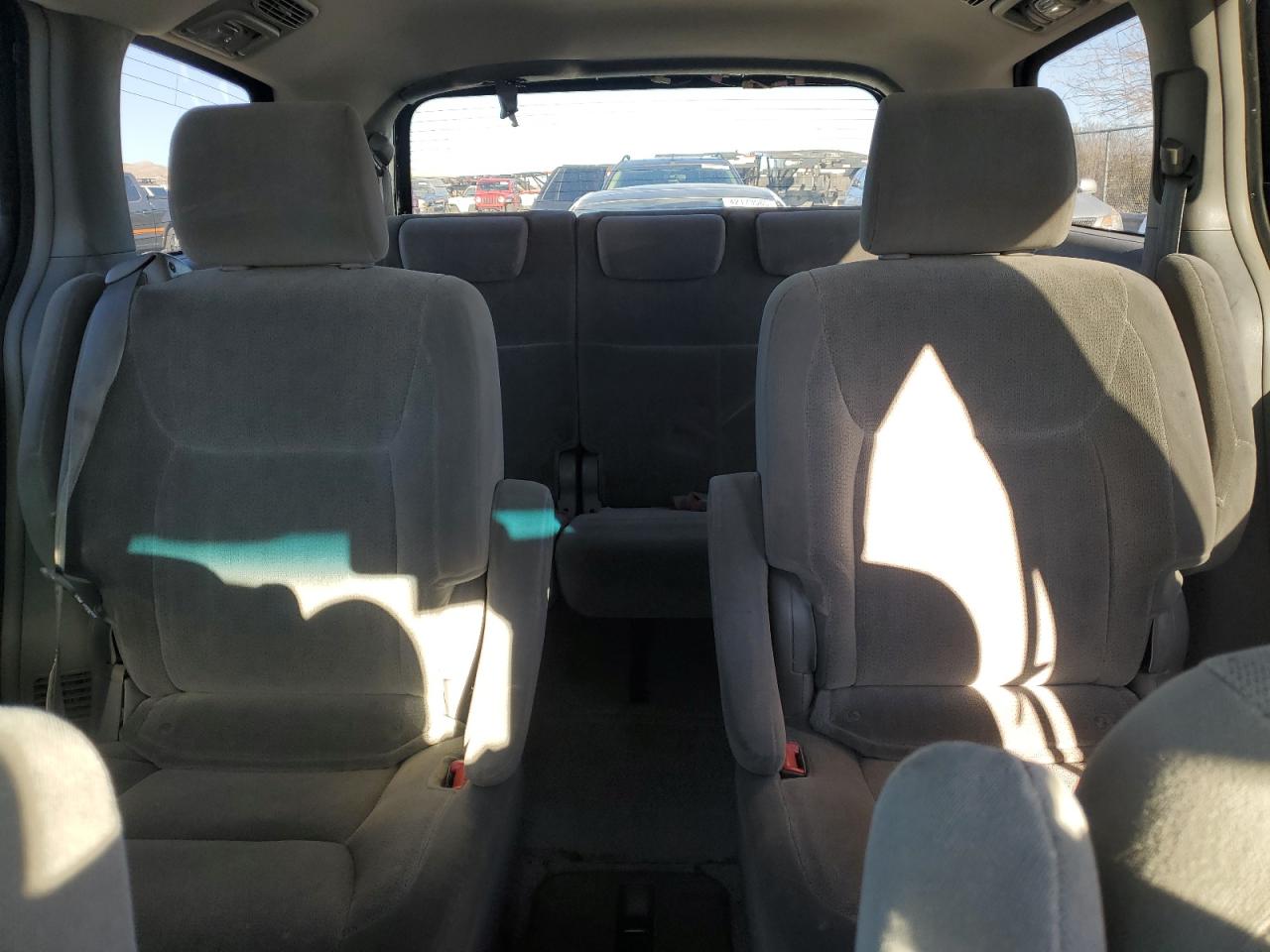 2005 Toyota Sienna - Image 10