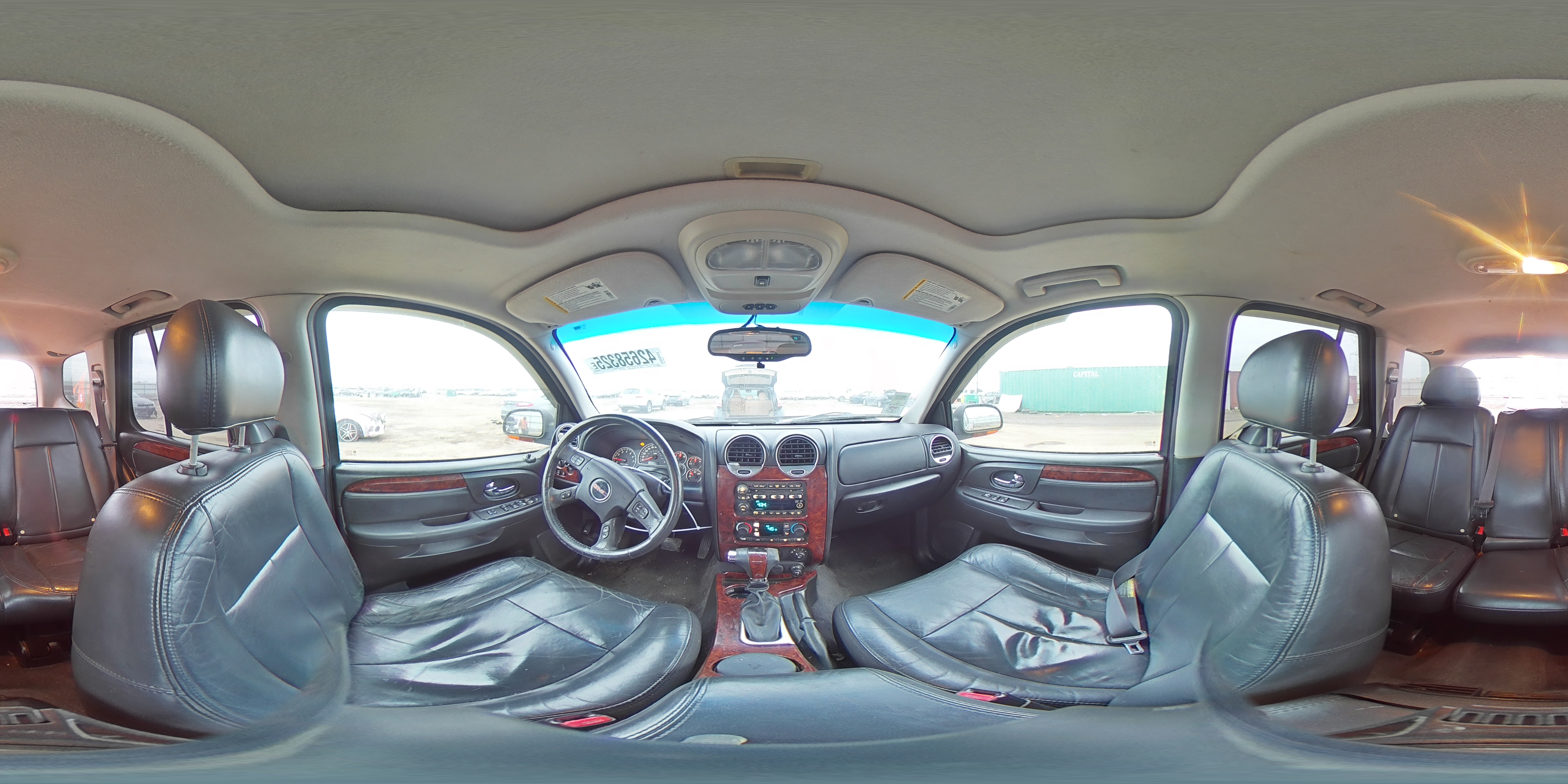 2005 GMC Envoy - Image 13