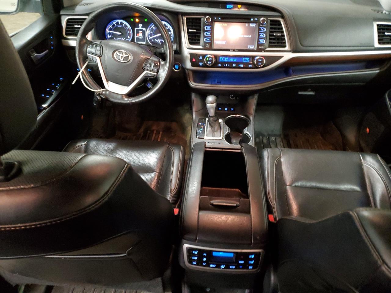 2015 Toyota Highlander - Image 8
