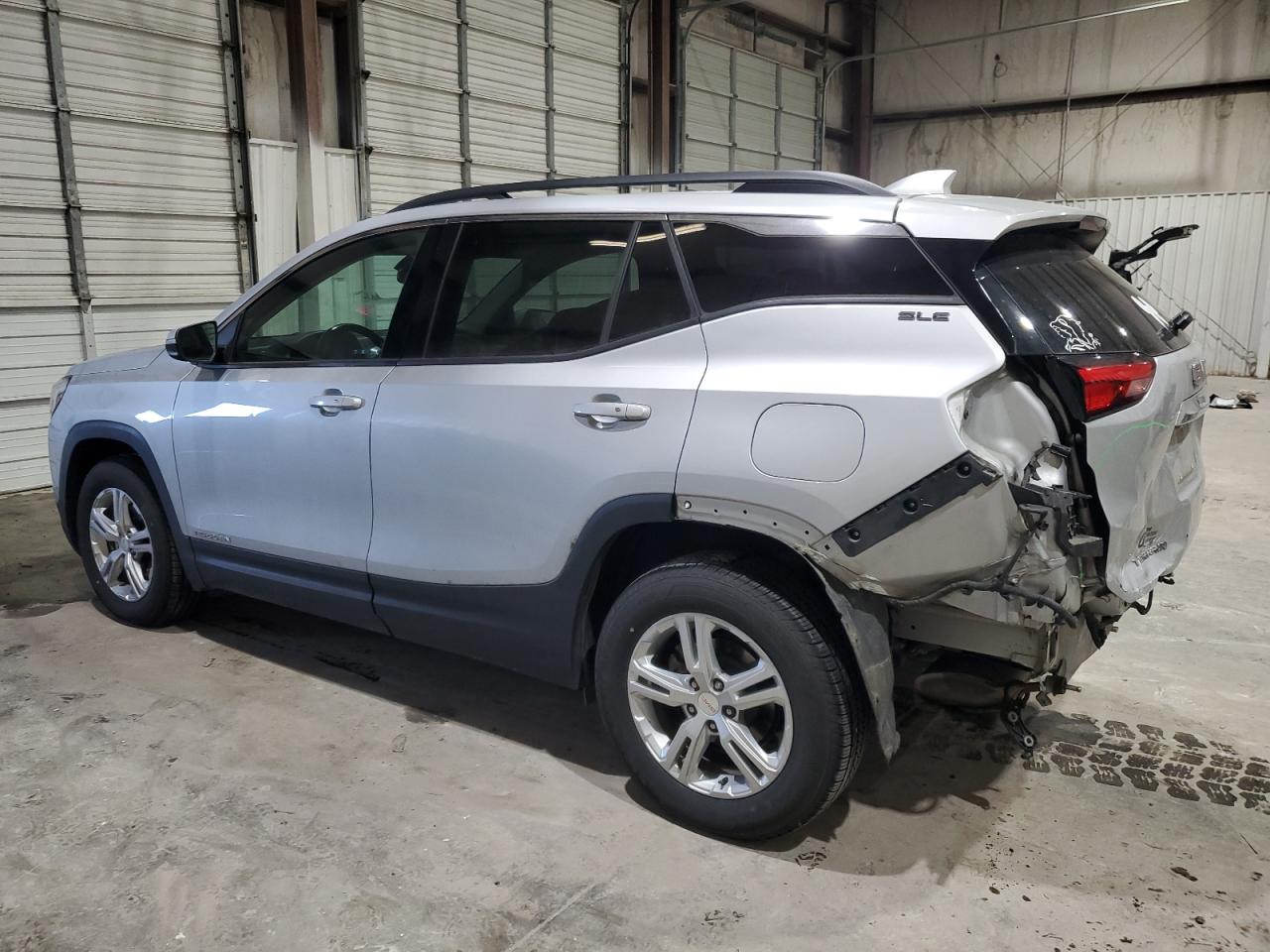 2019 GMC Terrain - Image 2