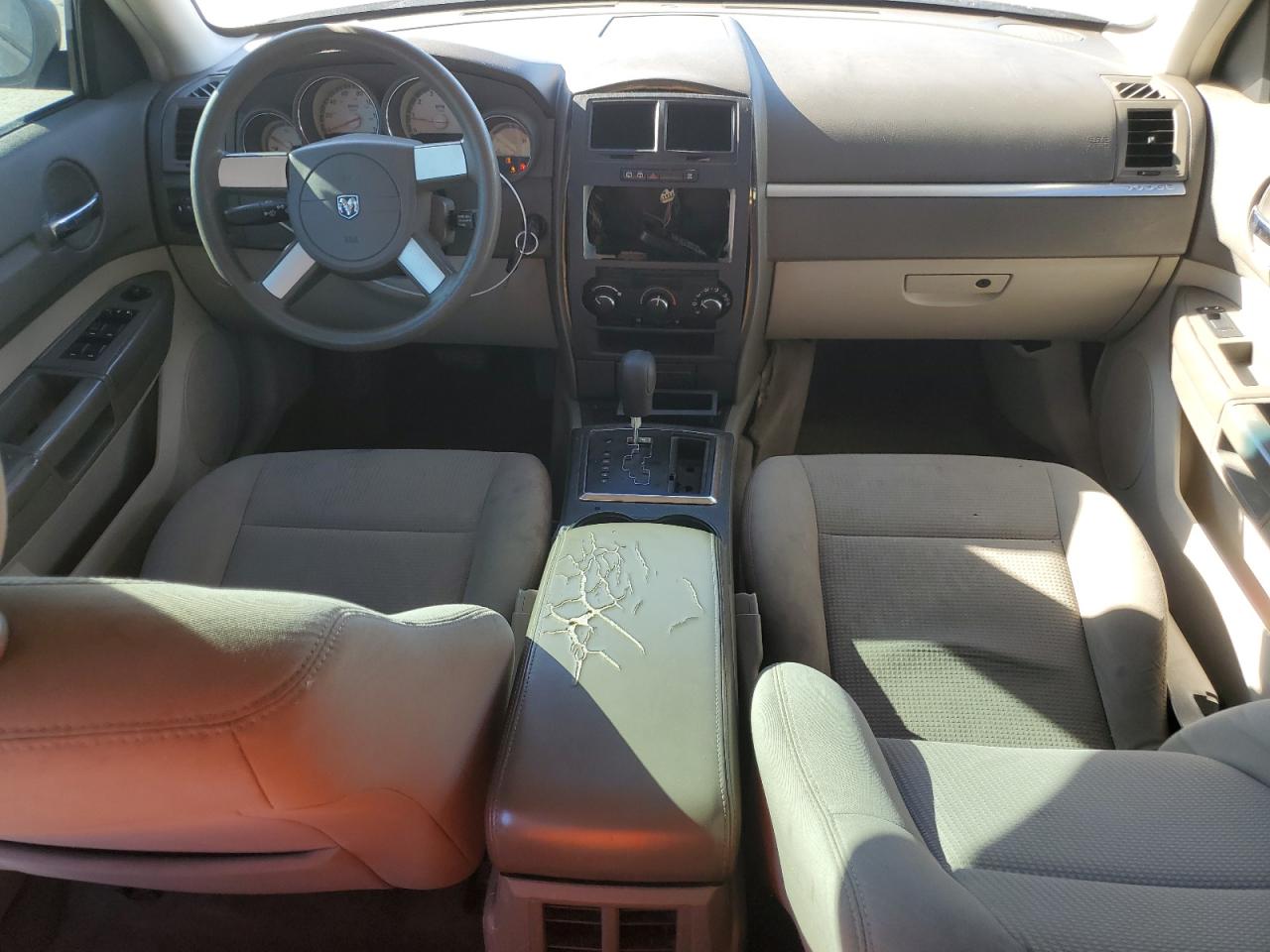 2008 Dodge Magnum VIN: 2D4FV47T08H144046 Lot: 88823705
