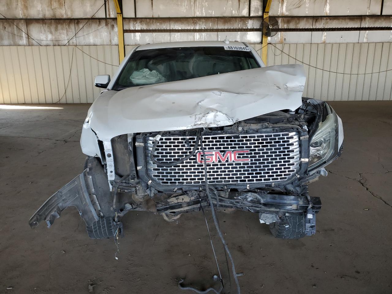 2017 GMC Yukon - Image 5