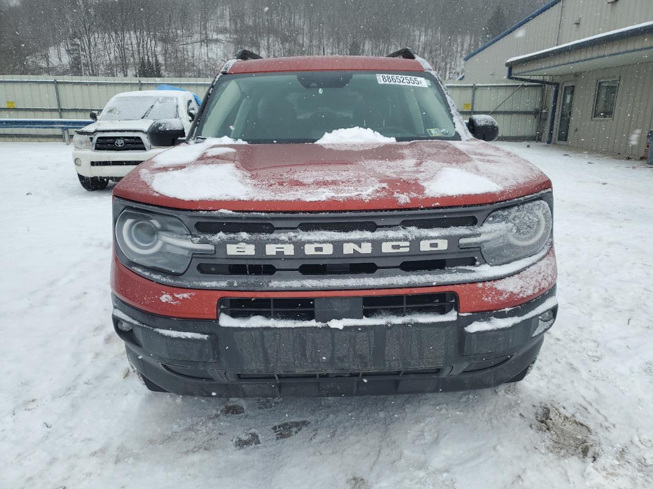 2022 Ford Bronco - Image 5
