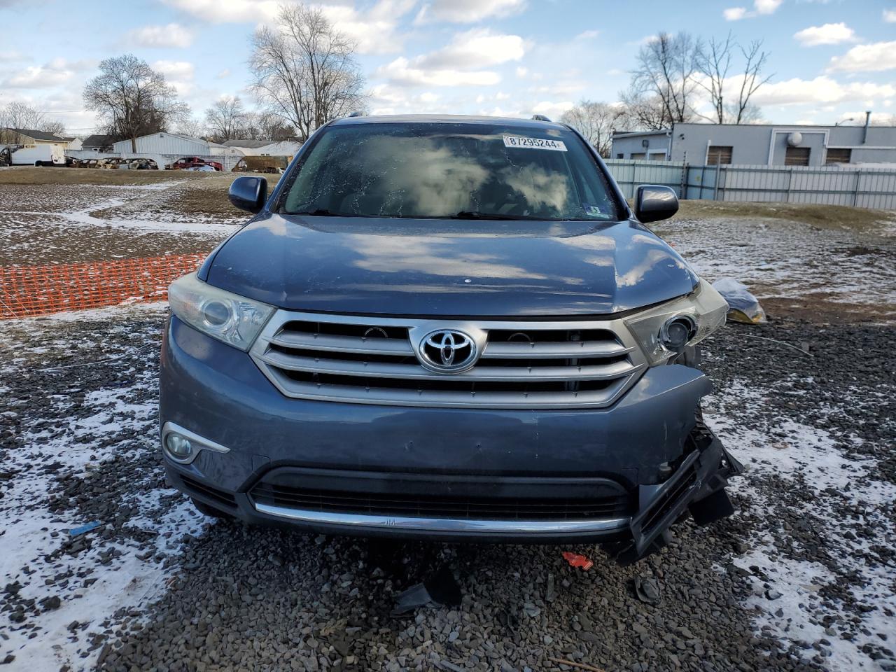 2011 Toyota Highlander - Image 5