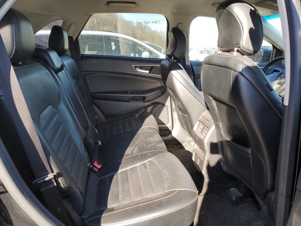 2015 Ford Edge - Image 11