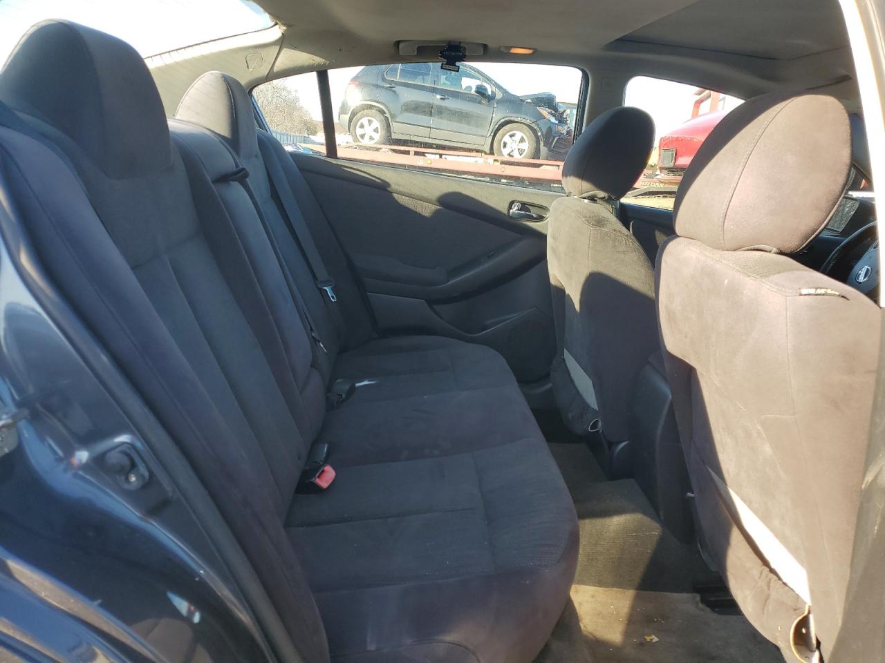 2012 Nissan Altima - Image 10