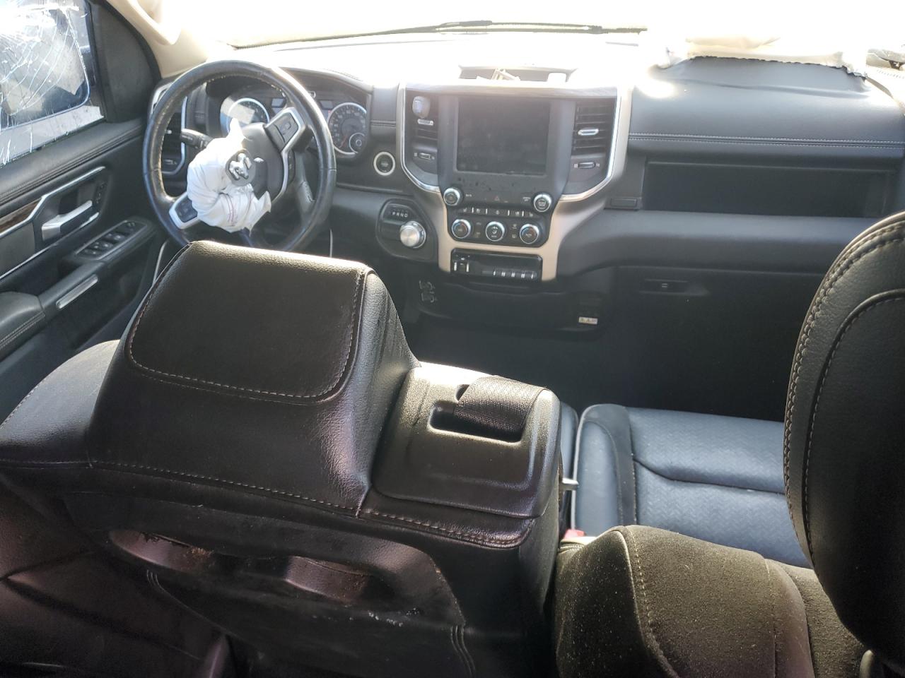 2019 RAM 1500 - Image 8