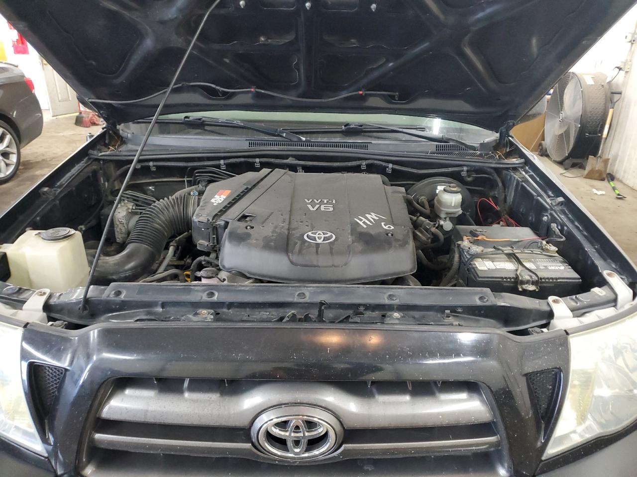 2010 Toyota Tacoma - Image 11