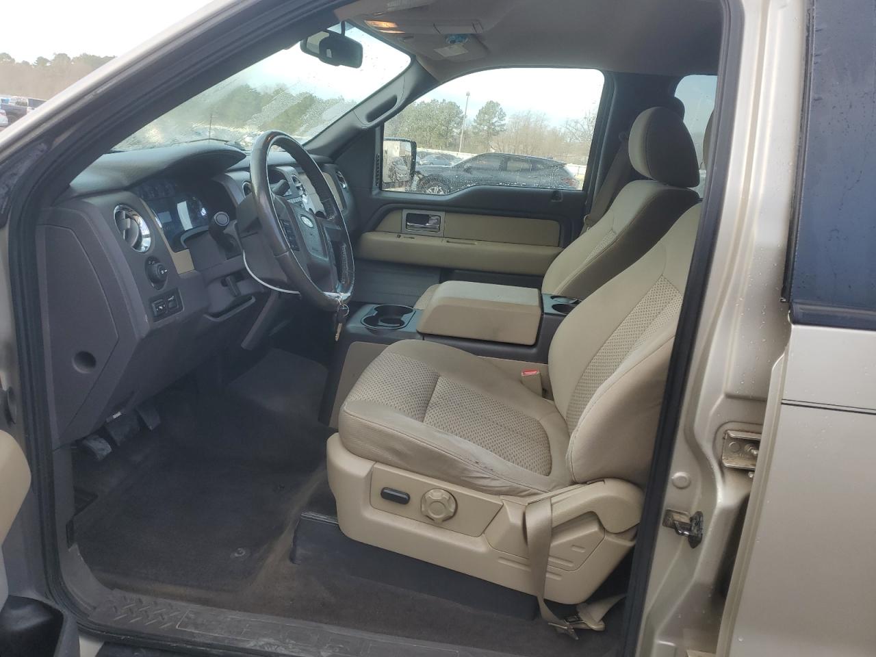 2010 Ford F-150 - Image 7