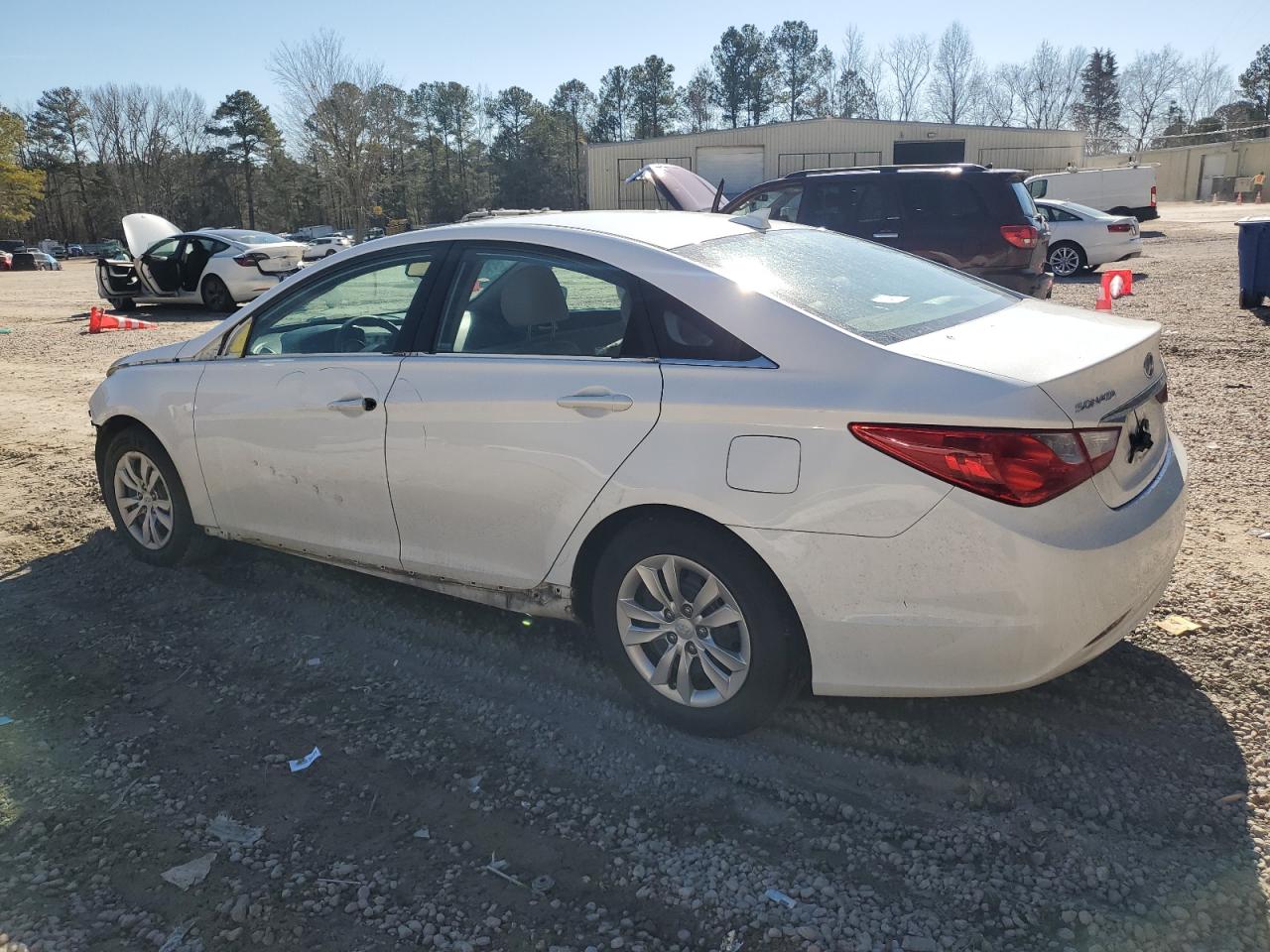 2013 Hyundai Sonata - Image 2