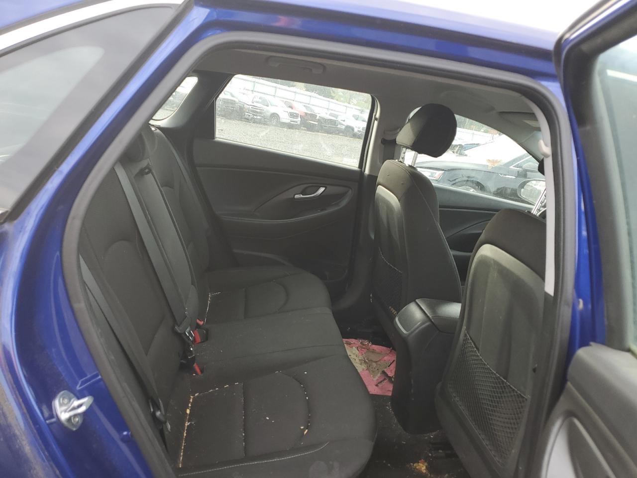 2019 Hyundai Elantra - Image 11