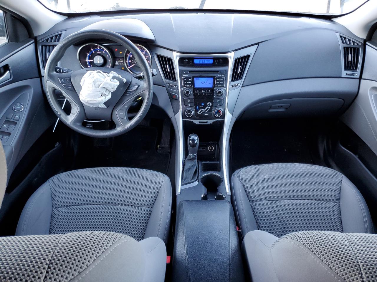2011 Hyundai Sonata - Image 8