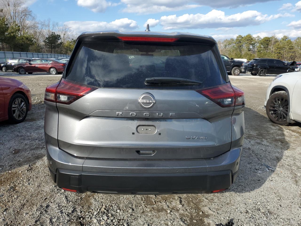 2024 Nissan Rogue - Image 6