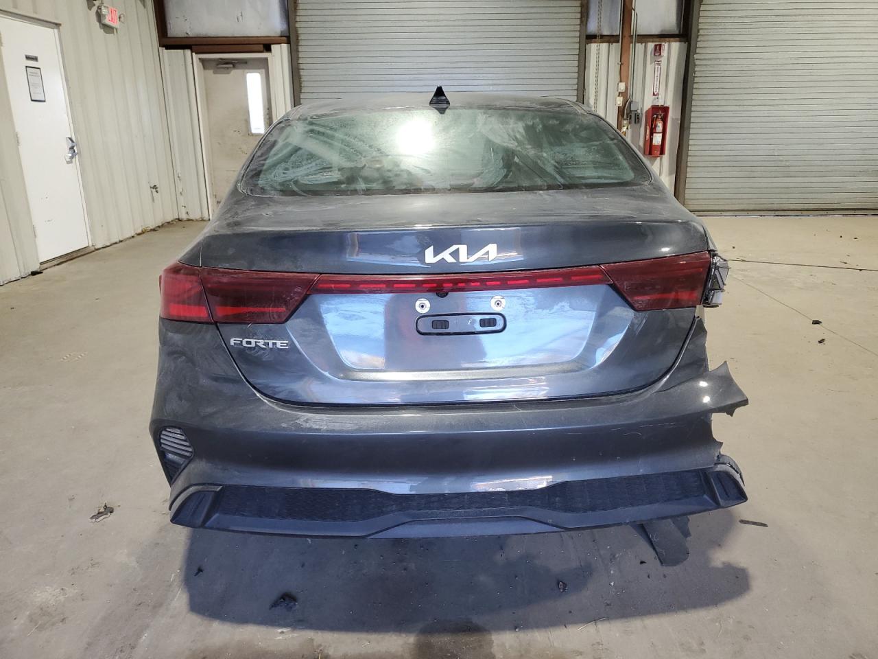 2023 Kia Forte - Image 6