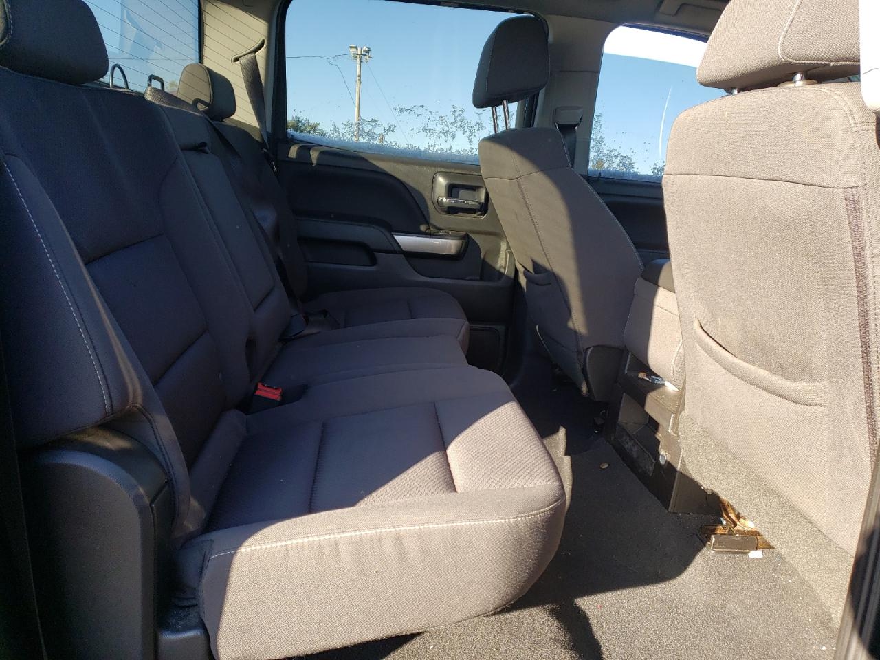 2018 Chevrolet Silverado - Image 10